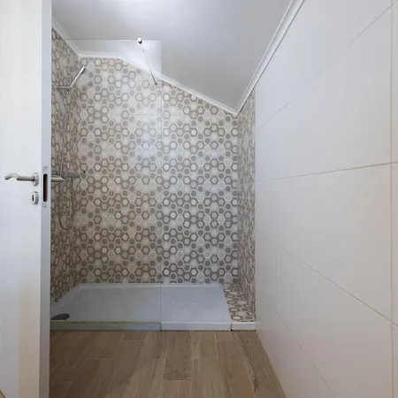 Piscina Aquecida E Casa De Banho Privativa Fernao Ferro