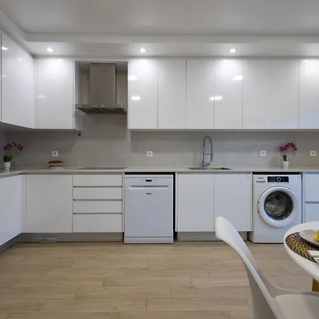 Piscina Aquecida E Casa De Banho Privativa