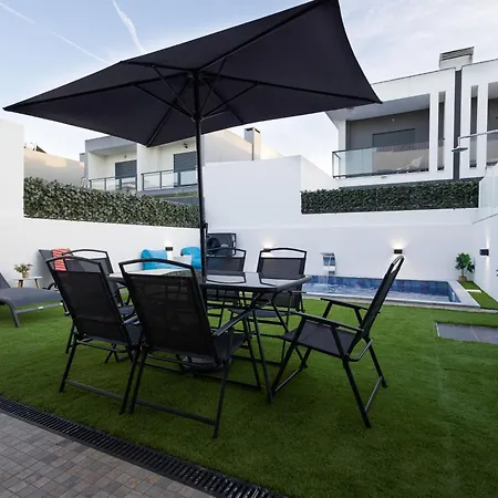 Piscina Aquecida E Casa De Banho Privativa Δωμάτια σε οικογενειακή κατοικία *