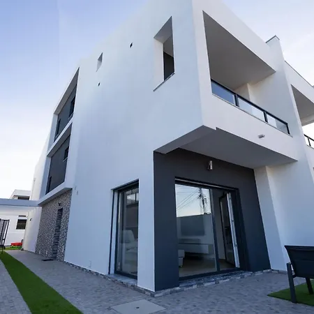 Piscina Aquecida E Casa De Banho Privativa Δωμάτια σε οικογενειακή κατοικία *